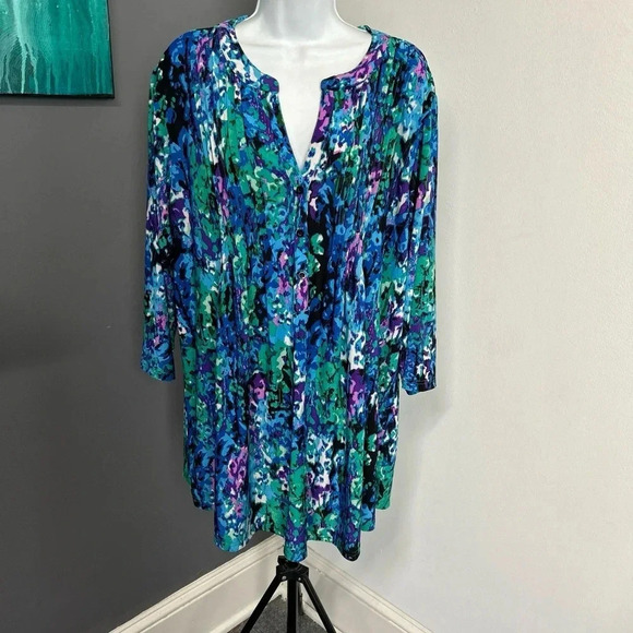 LA Cera Women's 1X Slinky Blouse Arsty Popover Colorful Pleats Stretch V Neck‎ - Picture 1 of 14